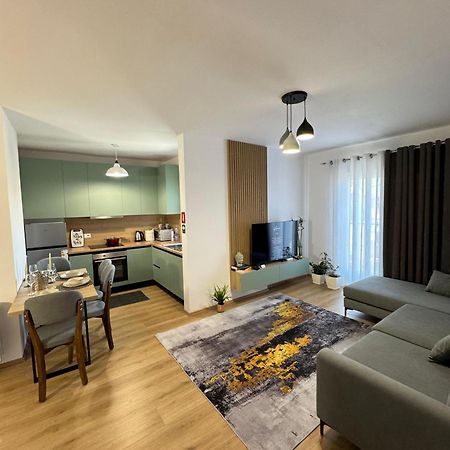 Apartment In City Center Shkodër Esterno foto