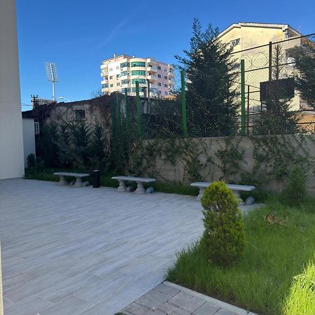 Apartment In City Center Shkodër Esterno foto