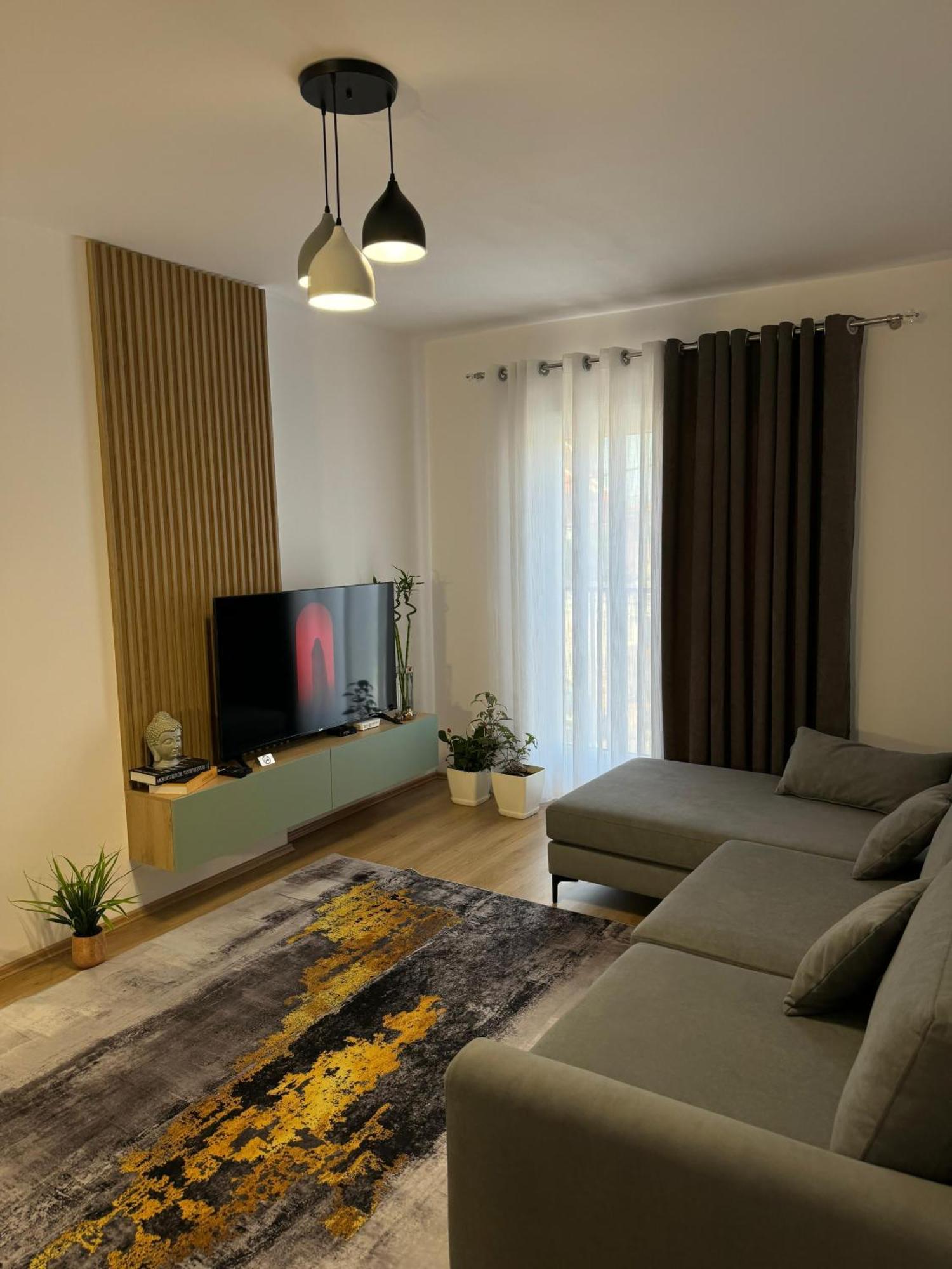 Apartment In City Center Shkodër Esterno foto
