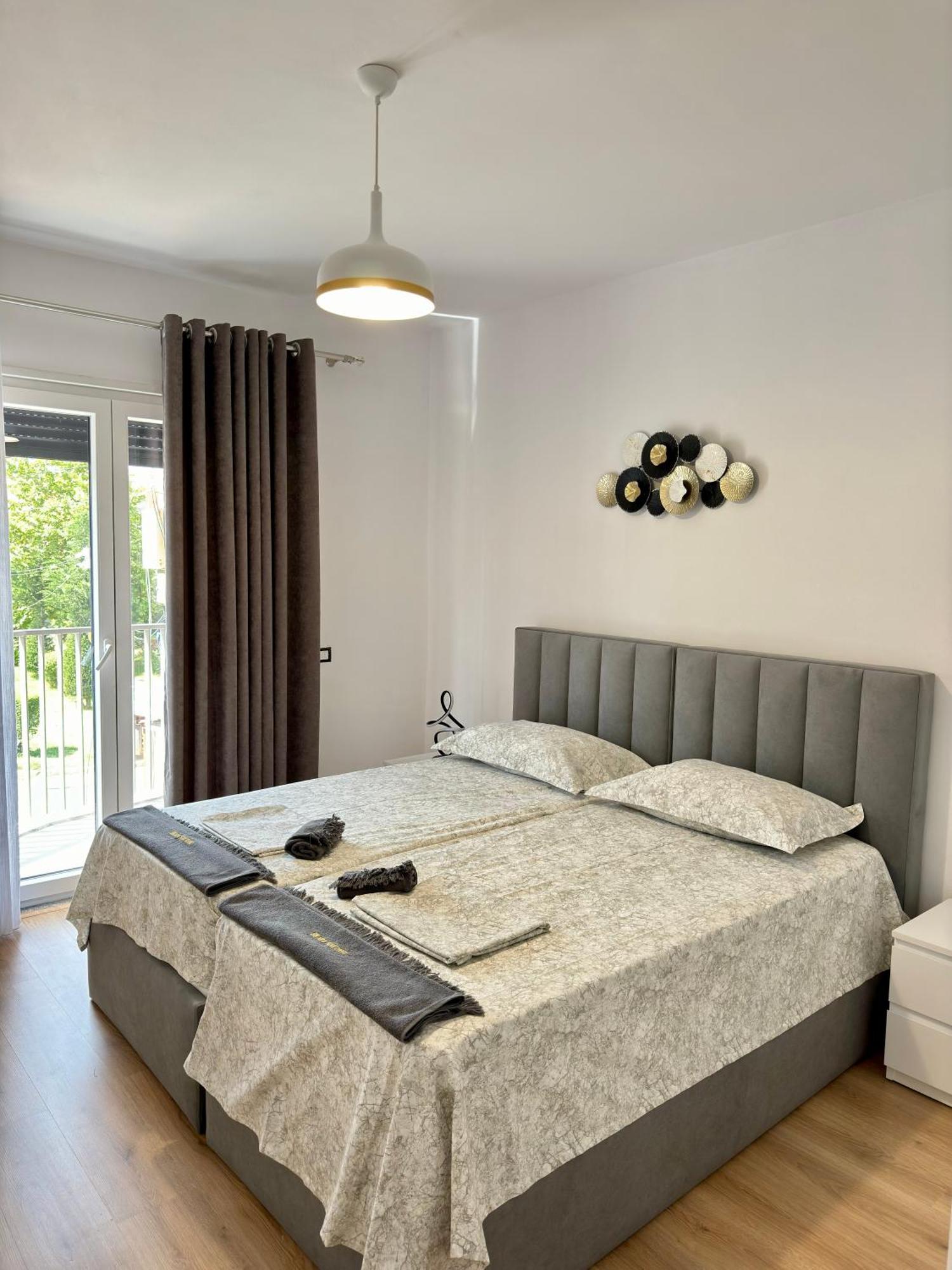 Apartment In City Center Shkodër Esterno foto