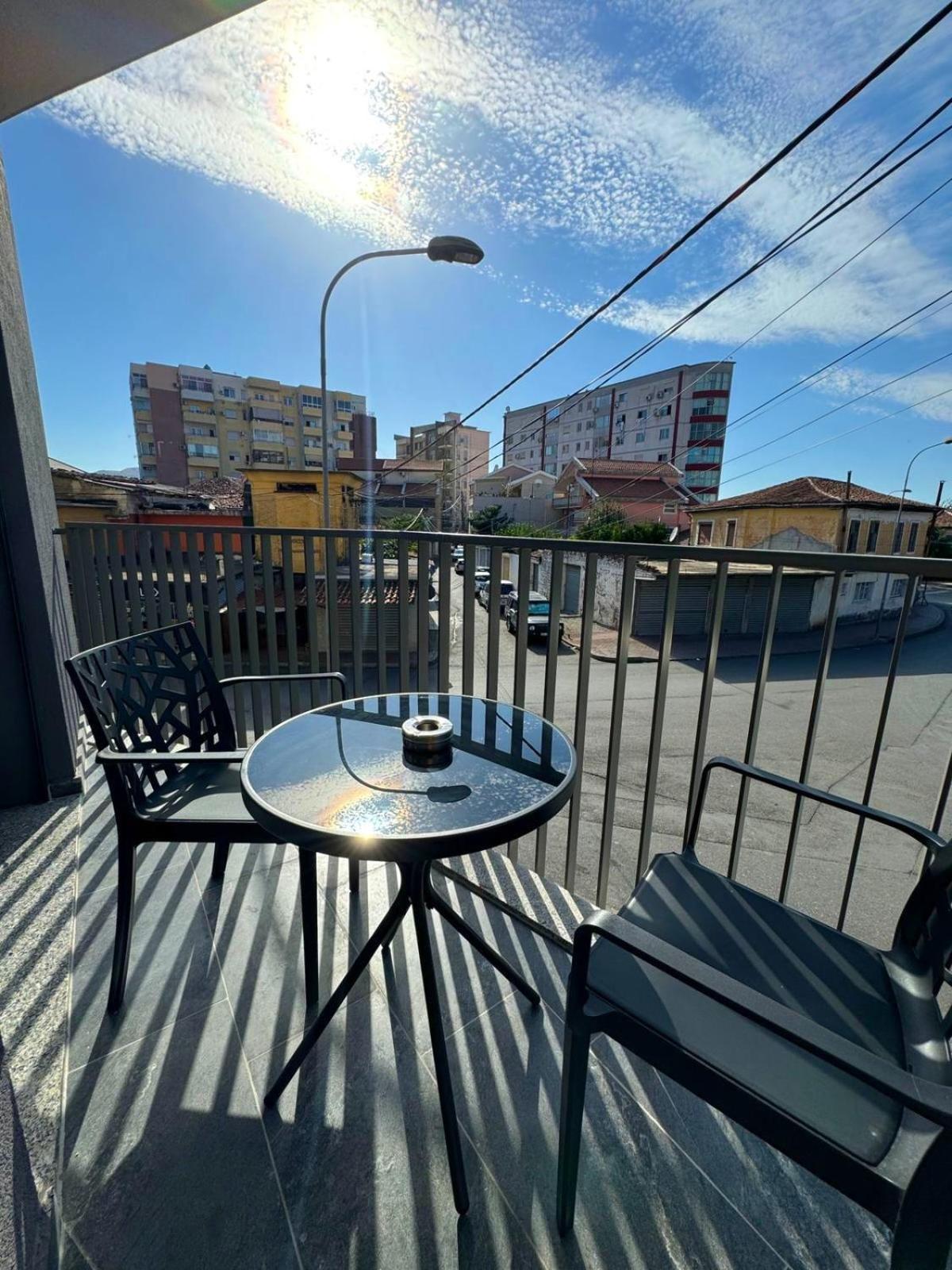 Apartment In City Center Shkodër Esterno foto